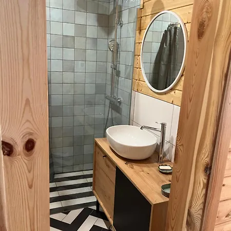 بيت للعطل Dom Na Perlowej